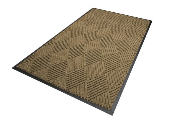 WaterHog Diamond Isolated Whole Mat Classic Border Camel Website